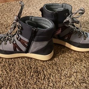 Alex Marie Thayla Suede Nubuck Lace-up Hiker Sneaker-Women’s 7.5